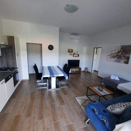 Marovito Apartment Supetarska Draga Exterior foto