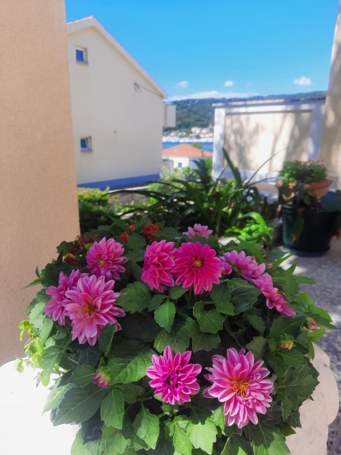 Marovito Apartment Supetarska Draga Exterior foto