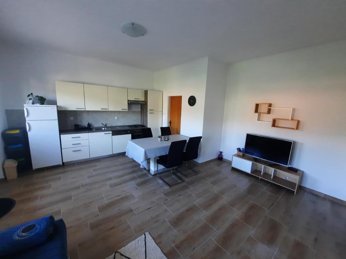 Marovito Apartment Supetarska Draga Exterior foto