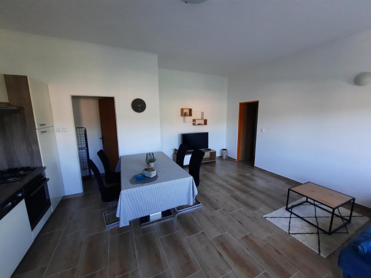 Marovito Apartment Supetarska Draga Exterior foto